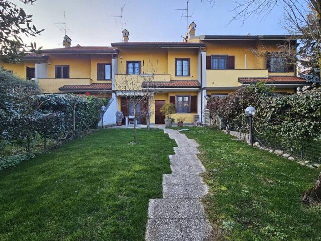 Villetta a schiera in vendita a Seveso MB