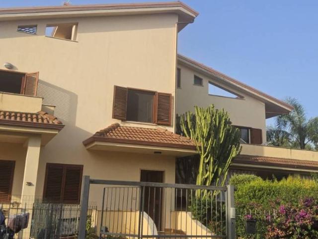 Villetta a schiera in vendita a Siderno RC