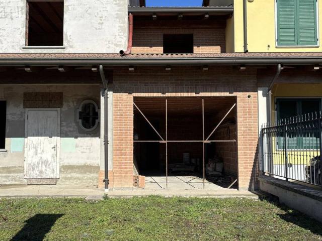 Villetta a schiera in vendita a Sissa Trecasali PR