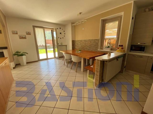 Villetta a schiera in vendita a Songavazzo BG