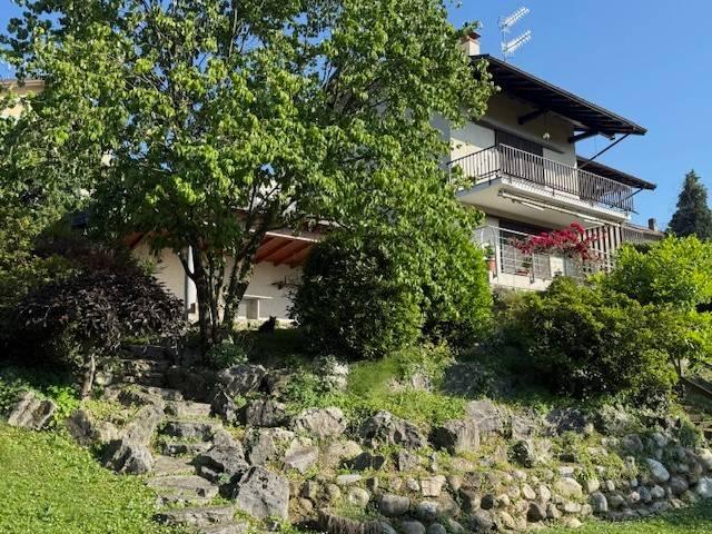 Villetta a schiera in vendita a Taino VA