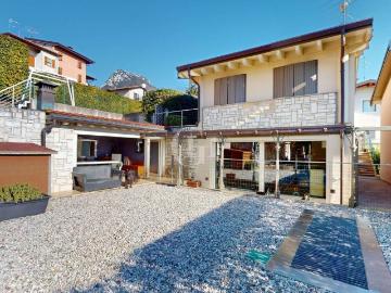 Villetta a schiera in vendita a Toscolano Maderno BS