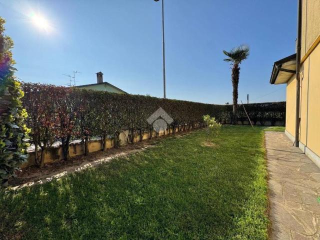 Villetta a schiera in vendita a Torlino Vimercati CR