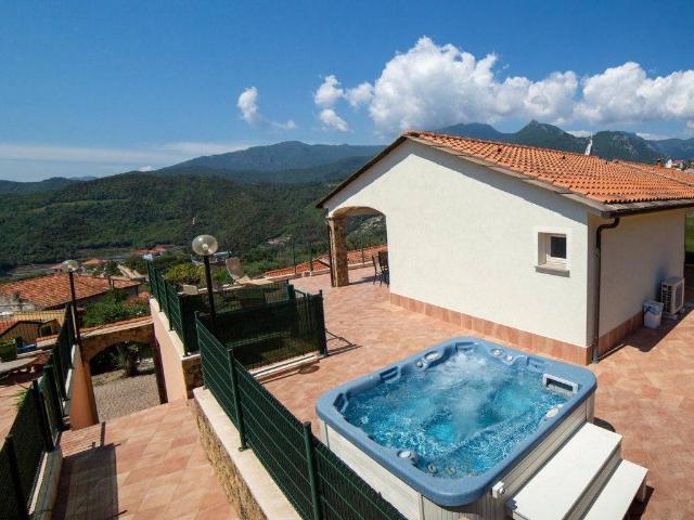 Villetta a schiera in vendita a Tovo San Giacomo SV