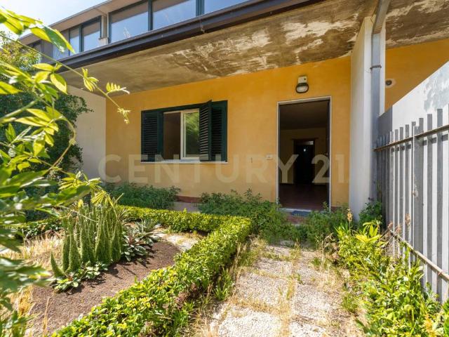 Villetta a schiera in vendita a Tremestieri Etneo CT