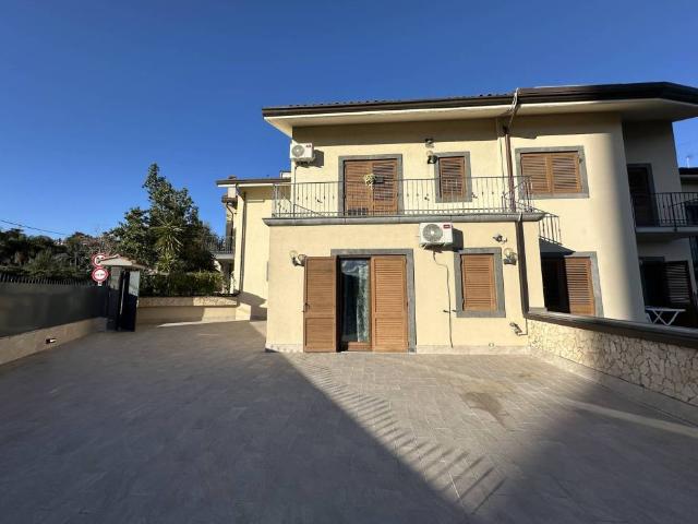 Villetta a schiera in vendita a Tremestieri Etneo CT