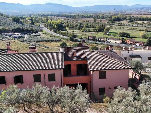 Villetta a schiera in vendita a Trevi PG