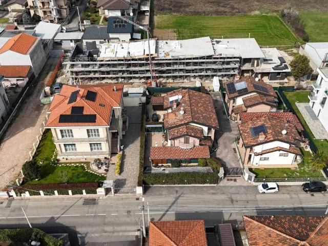 Villetta a schiera in vendita a Uboldo VA