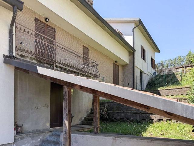 Villetta a schiera in vendita a Usmate Velate MB