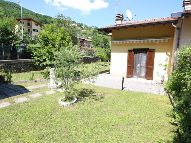 Villetta a schiera in vendita a Val Brembilla BG