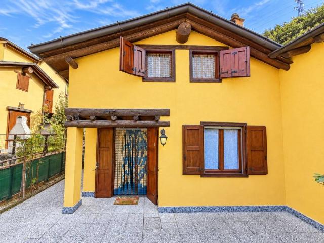 Villetta a schiera in vendita a Valbondione BG