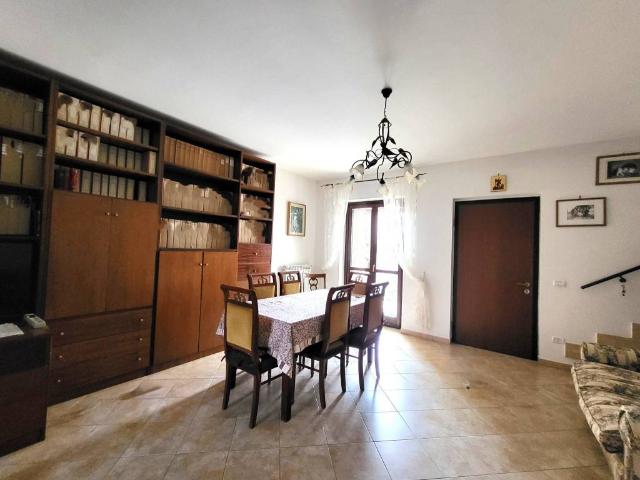 Villetta a schiera in vendita a Vallerano VT
