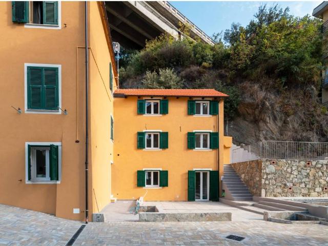 Villetta a schiera in vendita a Varazze SV
