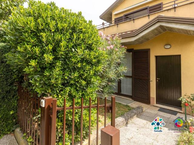 Villetta a schiera in vendita a Vedano al Lambro MB