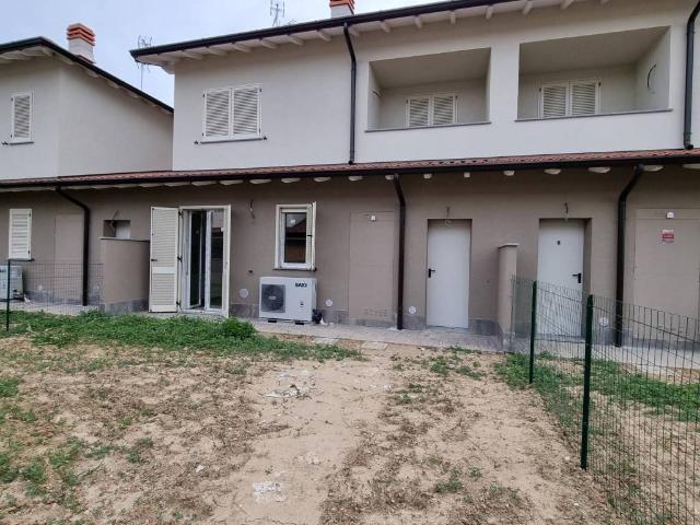 Villetta a schiera in vendita a Vellezzo Bellini PV