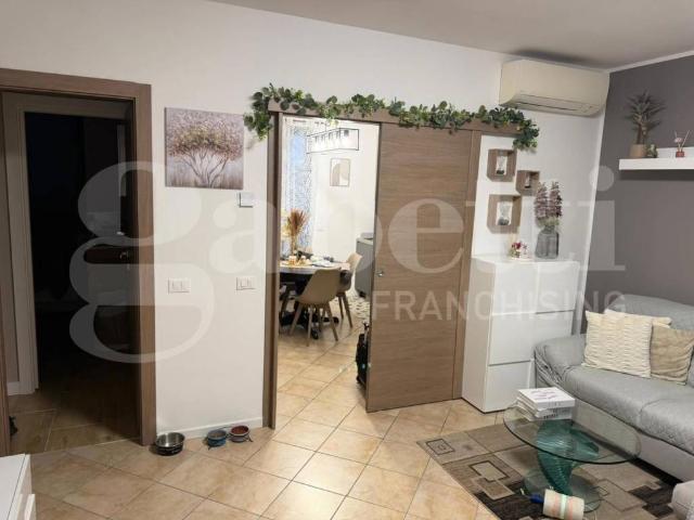 Villetta a schiera in vendita a Vellezzo Bellini PV