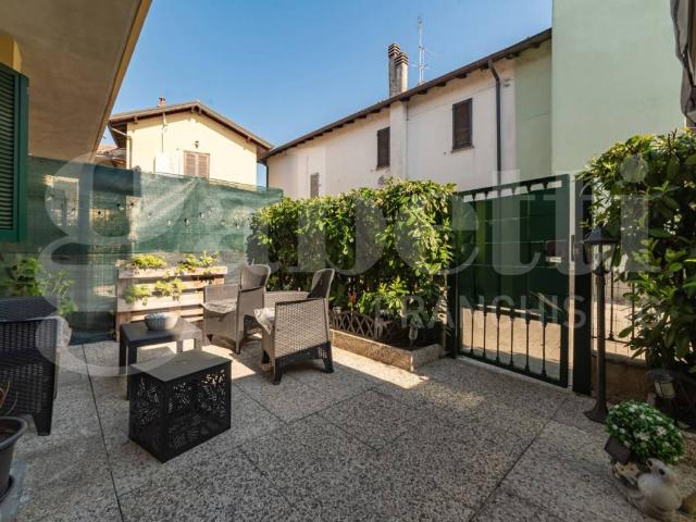 Villetta a schiera in vendita a Vellezzo Bellini PV