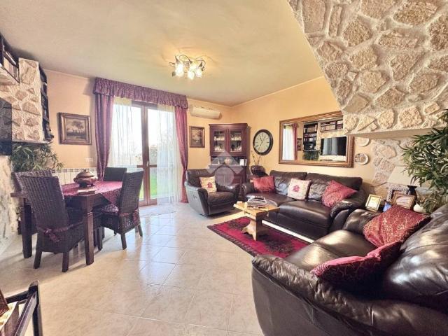 Villetta a schiera in vendita a Vernate MI