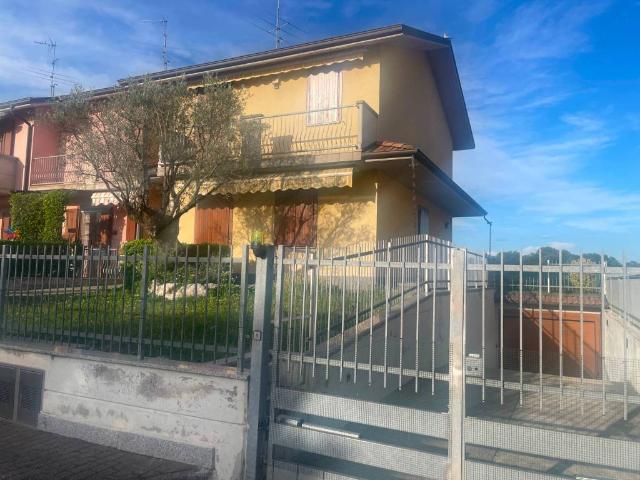 Villetta a schiera in vendita a Verdello BG
