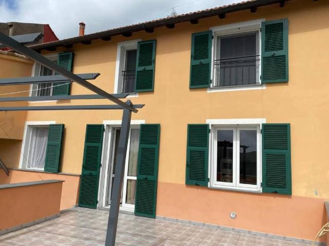 Villetta a schiera in vendita a Vezzi Portio SV