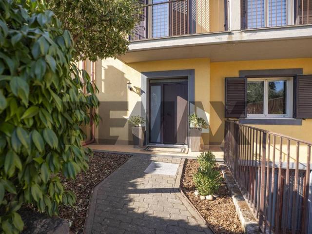Villetta a schiera in vendita a Viagrande CT