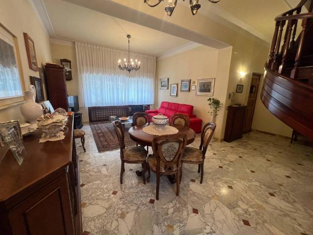 Villetta a schiera in vendita a Viareggio LU