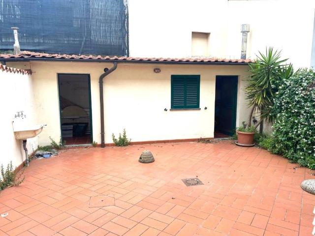 Villetta a schiera in vendita a Viareggio LU