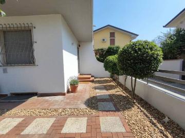 Villetta a schiera in vendita a Viareggio LU