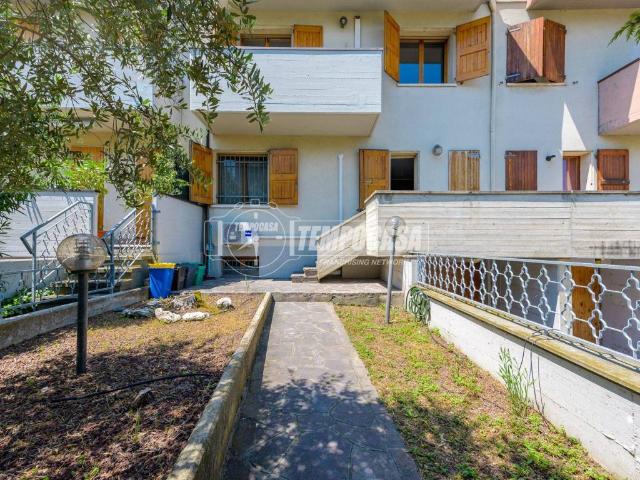 Villetta a schiera in vendita a Vignola MO