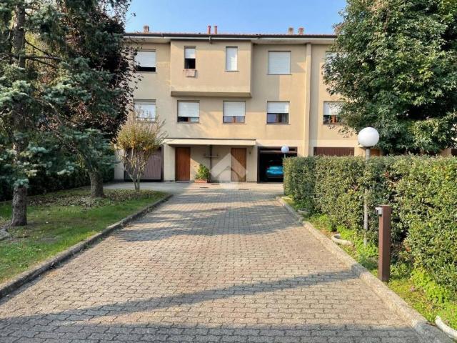 Villetta a schiera in vendita a Villa Cortese MI