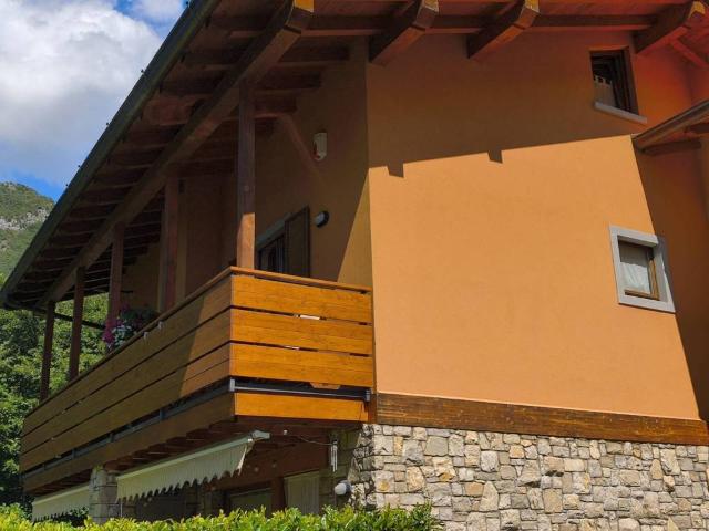 Villetta a schiera in vendita a Villa d'Ogna BG