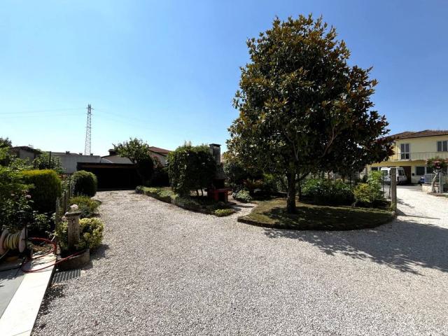 Villetta a schiera in vendita a Villaga VI
