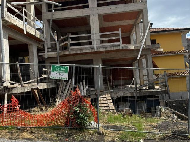 Villetta a schiera in vendita di 400 m² in Via Ettore Maiorana