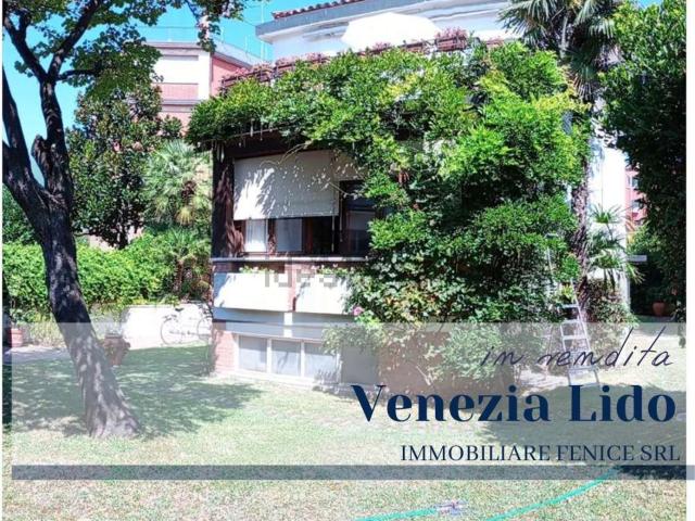 Villetta a schiera in vendita di 400 m² in Via Marcantonio Bragadin