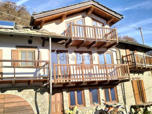 Villetta a schiera in vendita di 402 m² in Strada Vignole, 8