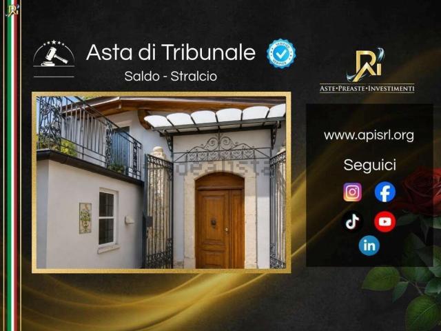 Villetta a schiera in vendita di 418 m² in Via San Marciano