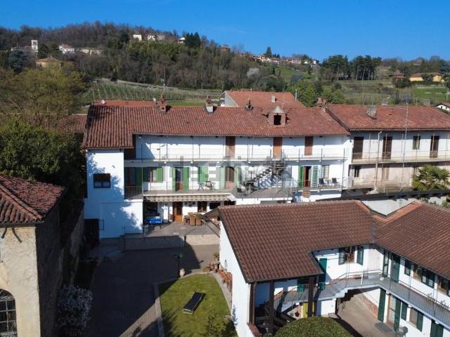 Villetta bifamiliare in vendita di 428 m² in Via Umberto I°, 27