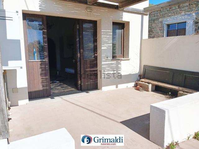 Villetta a schiera in vendita di 47 m² in Contrada Scauri