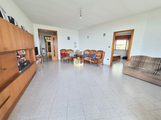 Villetta a schiera in vendita di 450 m² in Via Giordano Bruno, 71