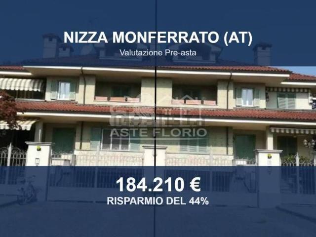 Villetta a schiera in vendita di 456 m² in Via Luigi Einaudi, 7