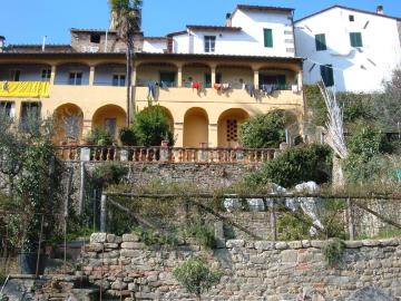 Villetta a schiera in vendita di 480 m² in Viale Santissima Annunziata