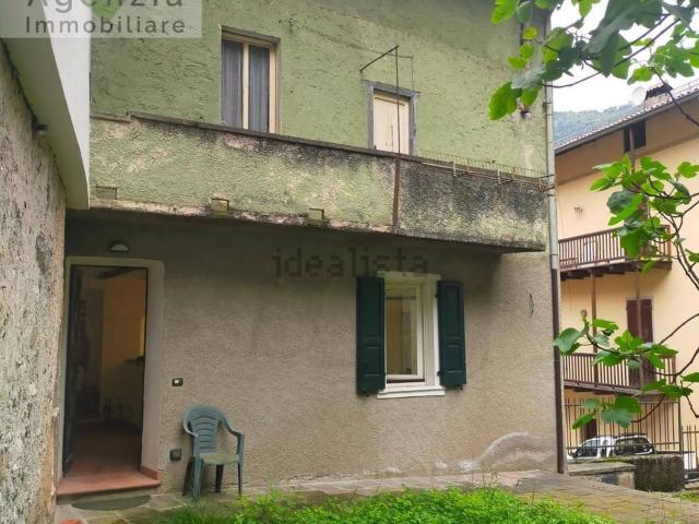 Villetta a schiera in vendita di 480 m² in Salita al Rio Proés