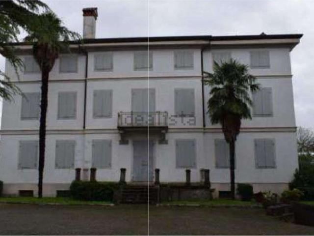 Villetta a schiera in vendita di 496 m² in Via Dante Alighieri, 69