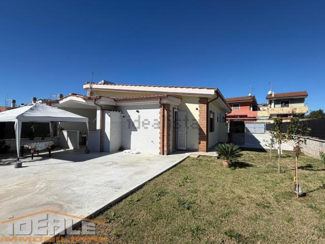 Villetta a schiera in vendita di 55 m² in Via Scrivia