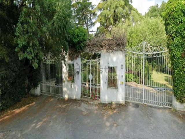Villetta a schiera in vendita di 5262 m² in Via San Marcello, 104