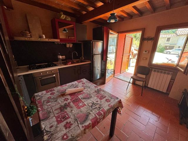 Villetta a schiera in vendita di 54 m² in Via del Tommasone Asciano, 29