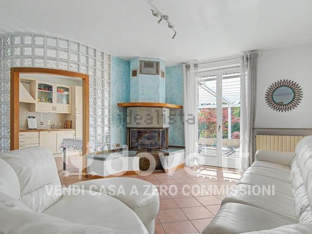 Villetta a schiera in vendita di 550 m² in Via Dosso, 4