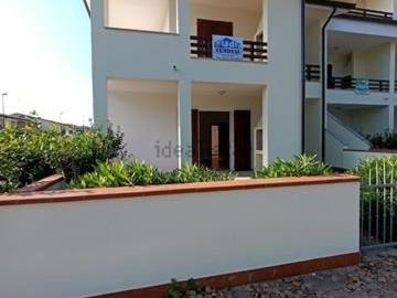 Casa in vendita a Lido degli Scacchi - Giardino
