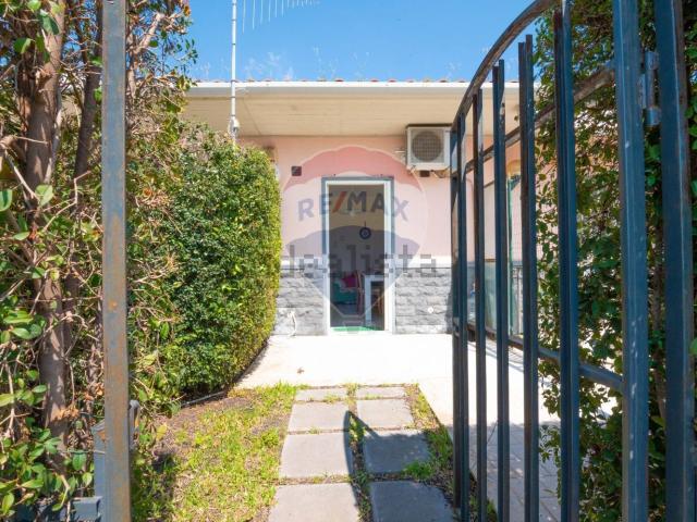 Villetta a schiera in vendita di 55 m² in Via Pietralonga, 18