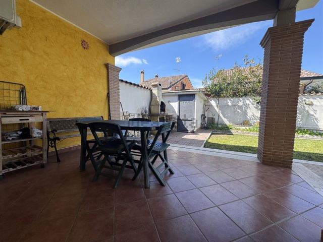 Villetta a schiera in vendita di 55 m² in Via Pistoia
